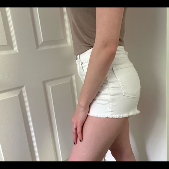 Sunday Best White Jean Shorts - Picture 4 of 8